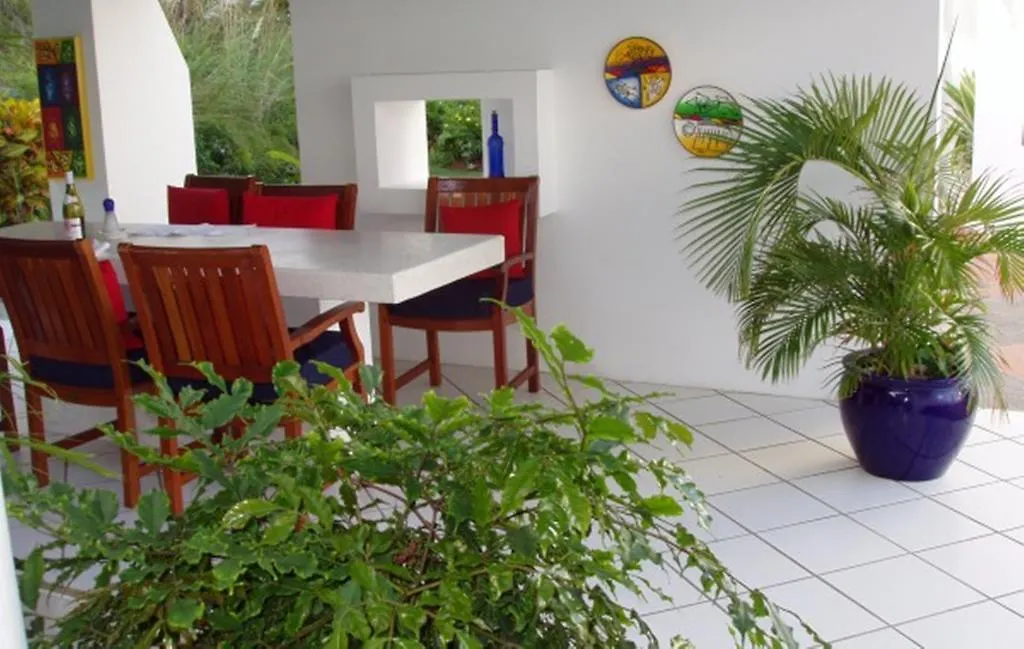 Being Villa Plymouth 0*,  Trinidad és Tobago